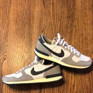 Nike men’s retro Pegasus